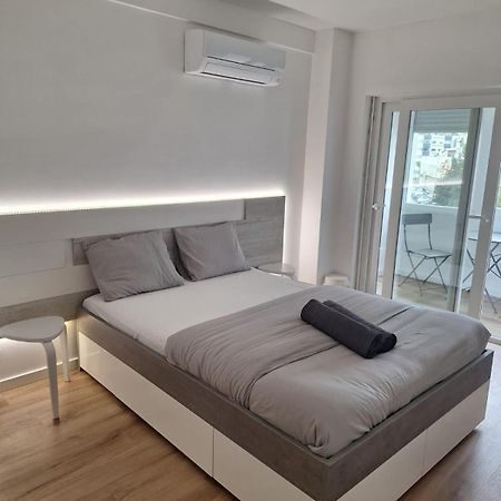 Lisbon South Bay Rooms 2 Almada Bagian luar foto