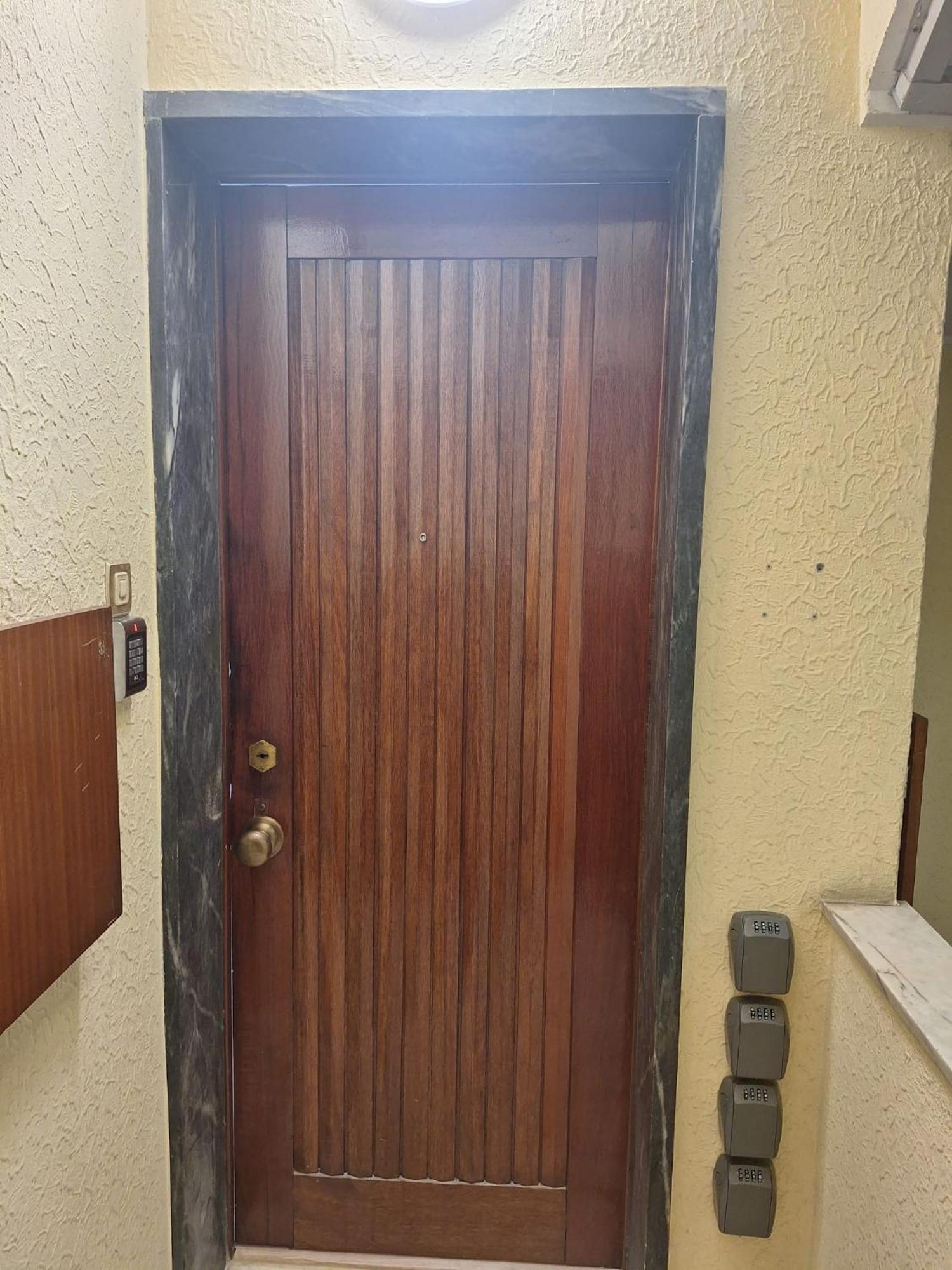 Lisbon South Bay Rooms 2 Almada Bagian luar foto