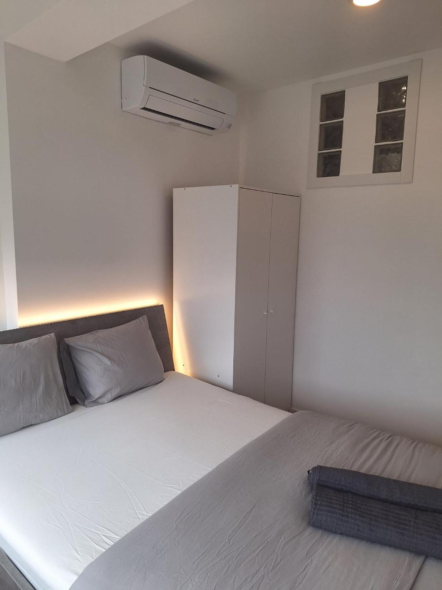 Lisbon South Bay Rooms 2 Almada Bagian luar foto
